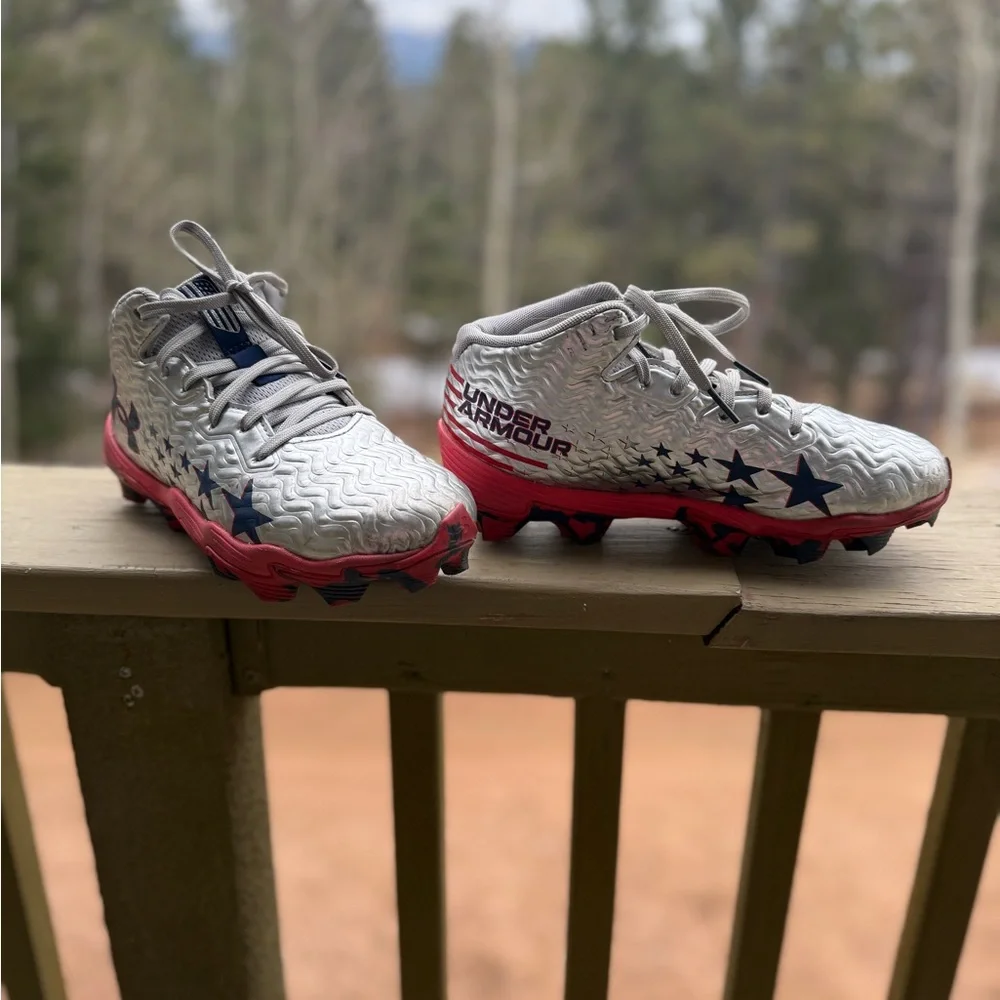 Under Armour Kids Silver and Red Star Sneakers - Picture 2 of 6
